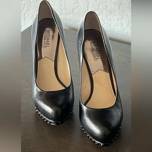 Michael Kors Black Studded Heels Sz 9.5 - Picture 2 of 5